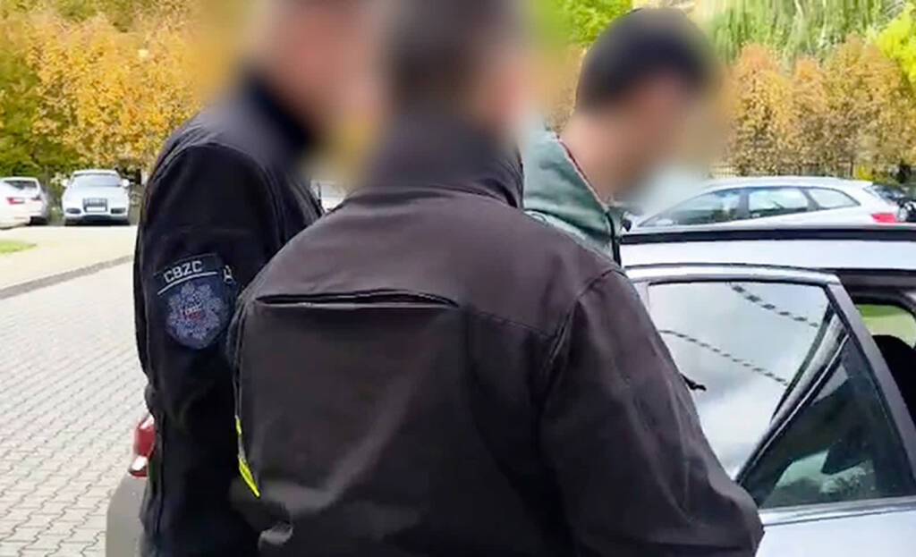 Szantaż i pranie brudnych pieniędzy. Zatrzymano trzech mężczyzn 1 EAttachments905728705cb27b19278816ada97e5dd37e0562e xl