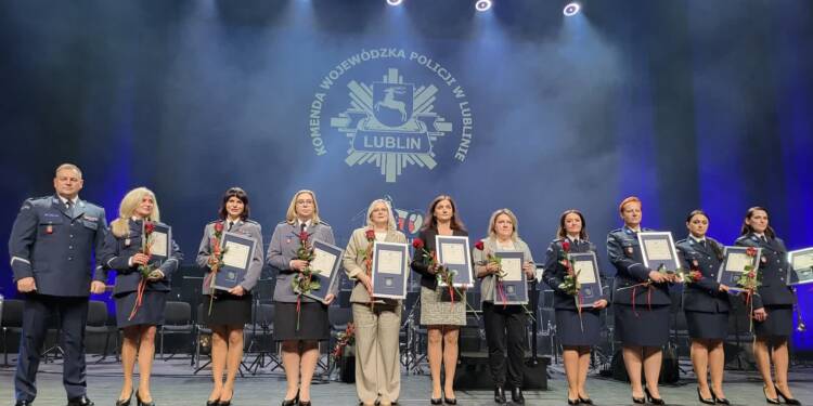 Sto lat temu powołano Policję Kobiecą. Gala w Centrum Spotkania Kultur 1 EAttachments9060636320a8f6ead0d8cdd92ab1bde74a0cf27 xl