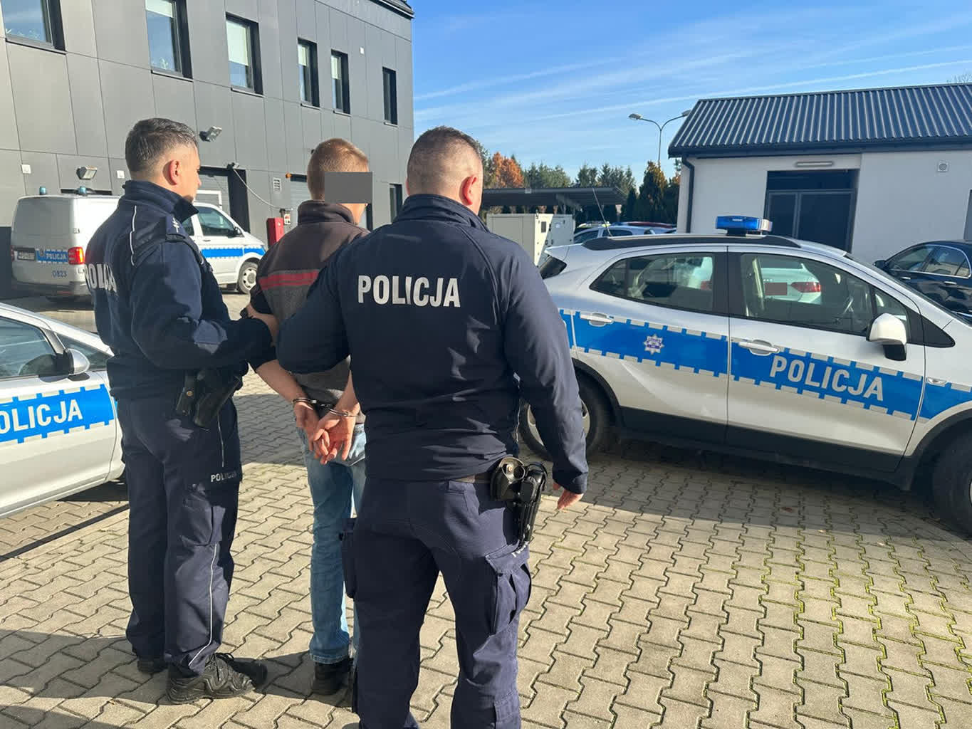 Nawet do 1200 porcji narkotyku. Zatrzymano 38-letniego mieszkańca powiatu ryckiego