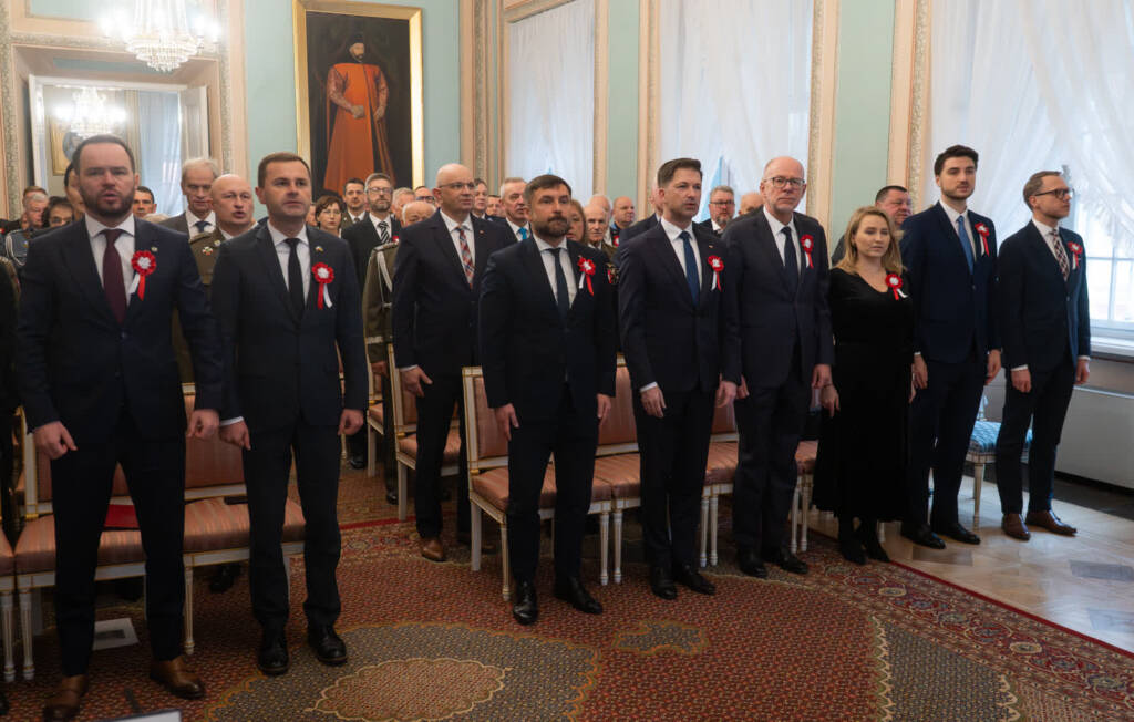 EAttachments9068717744dd9f35edd56deda82e046159efcbd xl 1