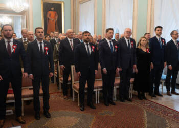 EAttachments9068717744dd9f35edd56deda82e046159efcbd xl 1