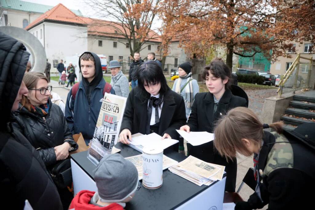 EAttachments9068882c8eef3bcdd96f0d38018c162ba574a60 xl