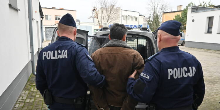 Jeden znęcał się nad żoną, drugi nad ojcem i bratem. Trafili do aresztu 1 EAttachments907209497b7275a26c7a8cd5d7aada1630185da xl