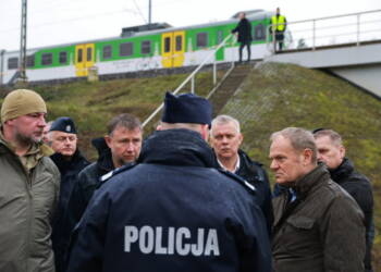 Premier: Eksplozja miała najprawdopodobniej doprowadzić do wysadzenia pociągu na trasie Warszawa-Dęblin 8 EAttachments90794377824175659e4a8ee463543f51d05cb36 xl