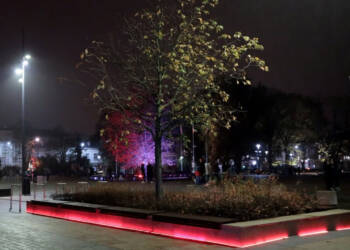 "Dzieciństwo bez przemocy". Plac Litewski rozbłyśnie na czerwono 5 EAttachments90827465556b991fdf7a6da2a4ededd6a0ba477 xl