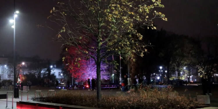 "Dzieciństwo bez przemocy". Plac Litewski rozbłyśnie na czerwono 1 EAttachments90827465556b991fdf7a6da2a4ededd6a0ba477 xl