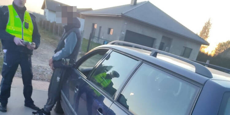 Był pijany i przewoził dwoje małych dzieci. Jedno było bez fotelika 1 EAttachments9086246115a12e0dc42f474e1639c7ad19c1fbf xl