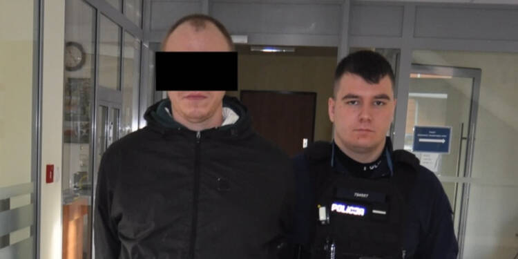 Pobił ojca rurą do odkurzacza. Mężczyzna w areszcie 1 EAttachments9086431bc6852c506c21b36fc25ae81ffa2e92f xl