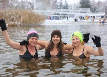 Światowy Dzień Morsa. Lubelscy amatorzy zimnych kąpieli nie boją się mrozu 2 EAttachments90946064777eaf54856fd57576ebf6466534601 xl