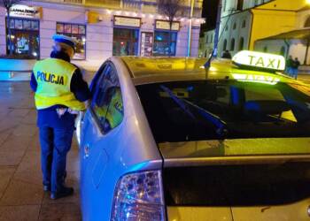 Kontrole taksówek na aplikację w Lublinie. Dwóch kierowców straciło prawo jazdy 3 EAttachments90948833d756dd476398fef60d2f4dcbf24ac2d xl