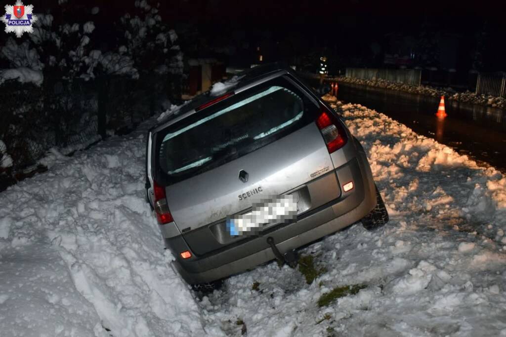 Dwóch pijanych kierowców bez uprawnień wylądowało w rowie. Obaj usłyszeli zarzuty 1 EAttachments9095933995e14792d18385919f271ee0253b920 xl