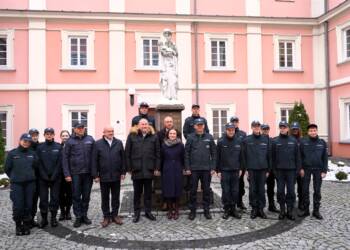 EAttachments90968940b4d5442437e3ac00a1122cca52e53a0 xl