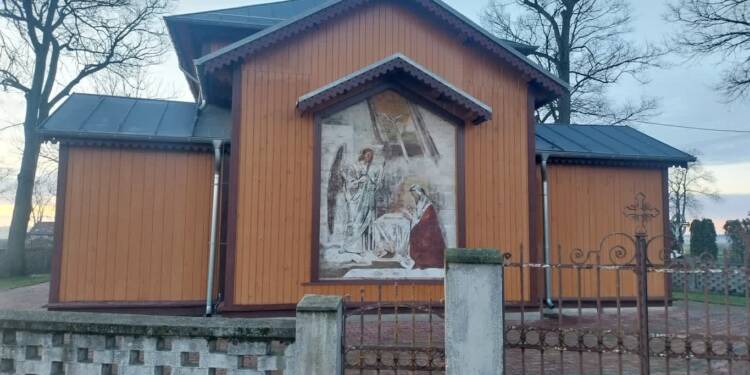 Obraz na ścianie drewnianego kościoła już po renowacji 1 EAttachments9098767b71a1a9b9a74cdcf4f70966f664bda2e xl