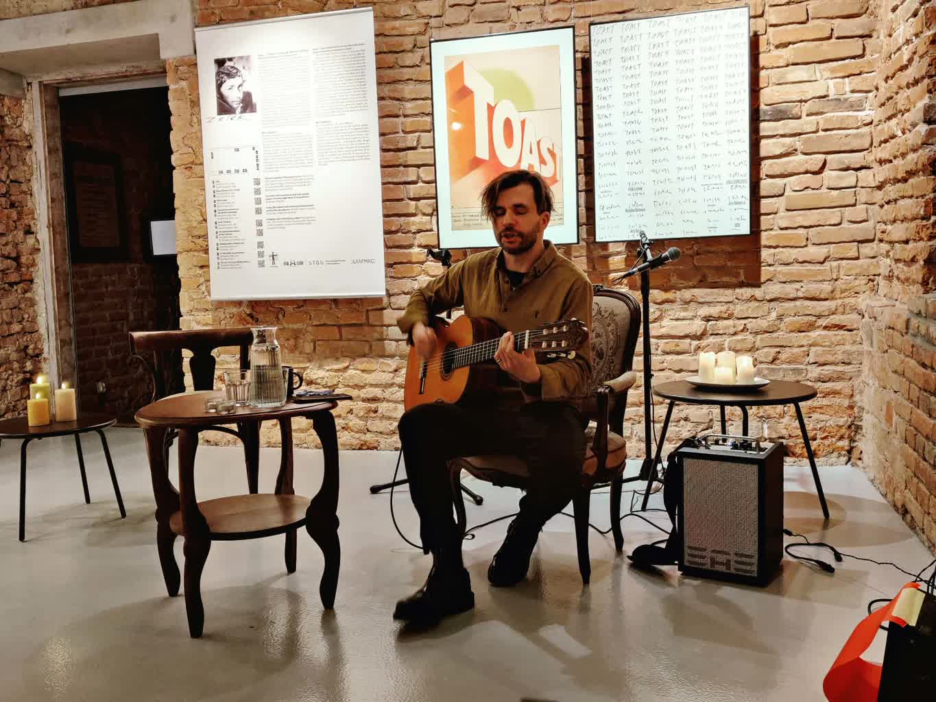 „Wieloryby nie kłamią”, czyli muzyk pisarzem