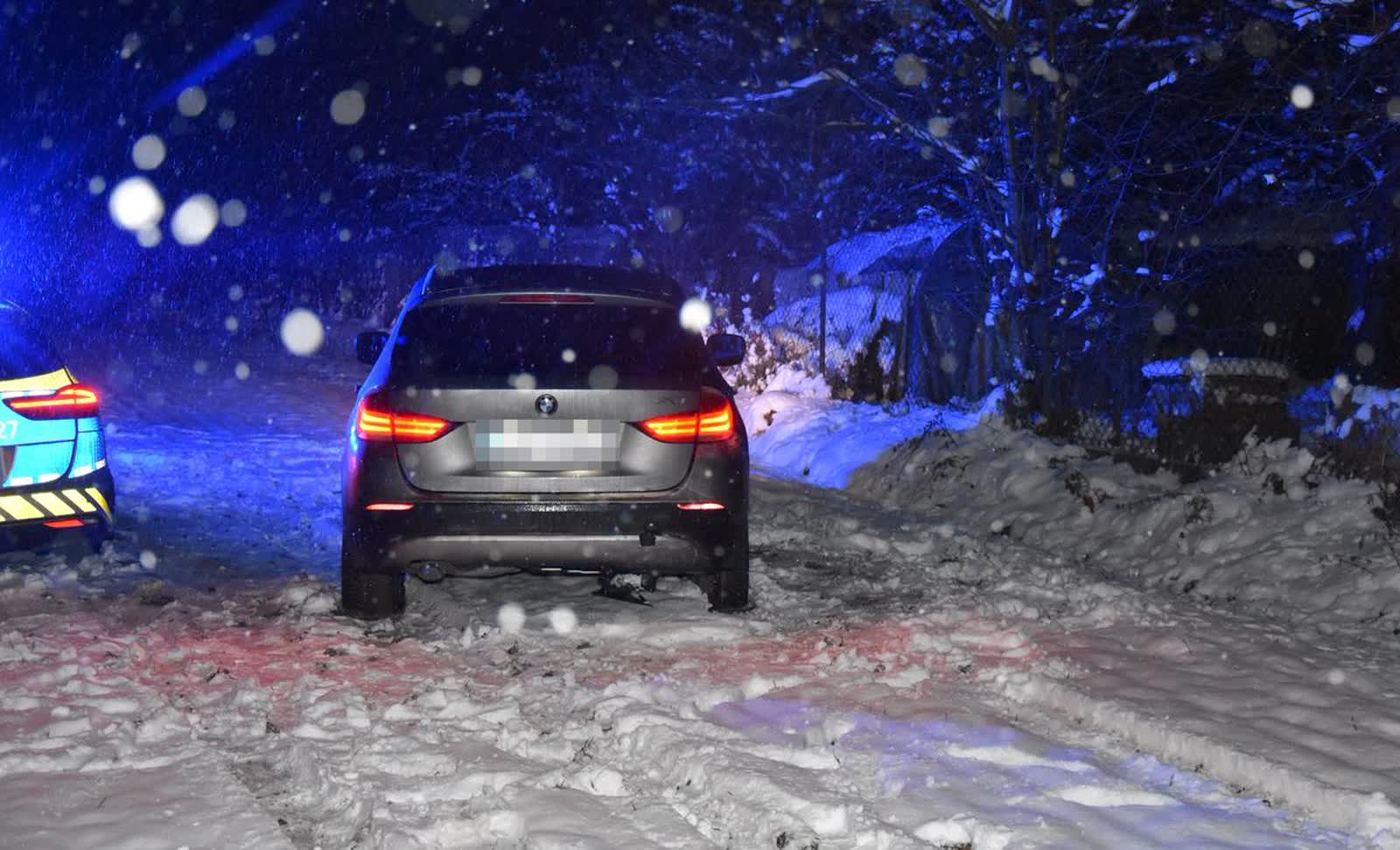 34-latek pijany za kierownicą. Uciekał z dziećmi przed policją