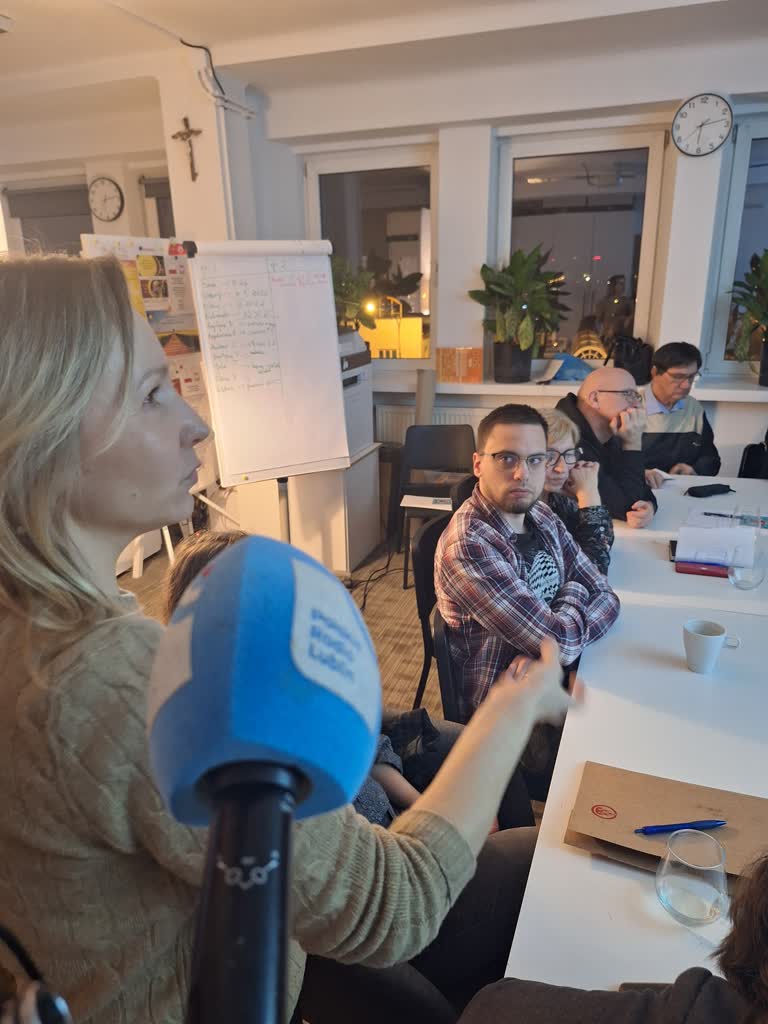 Siła współpracy na warsztatach dla liderów społecznych 3 20251126_181308.jpg