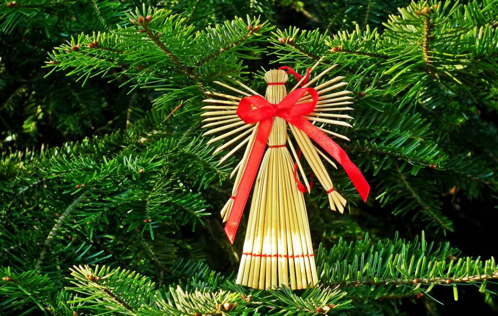 Dawne zwyczaje ubierania choinek w powiecie puławskim 1 EAttachments5949351554dcf5657275b4652deb27a0661bee2