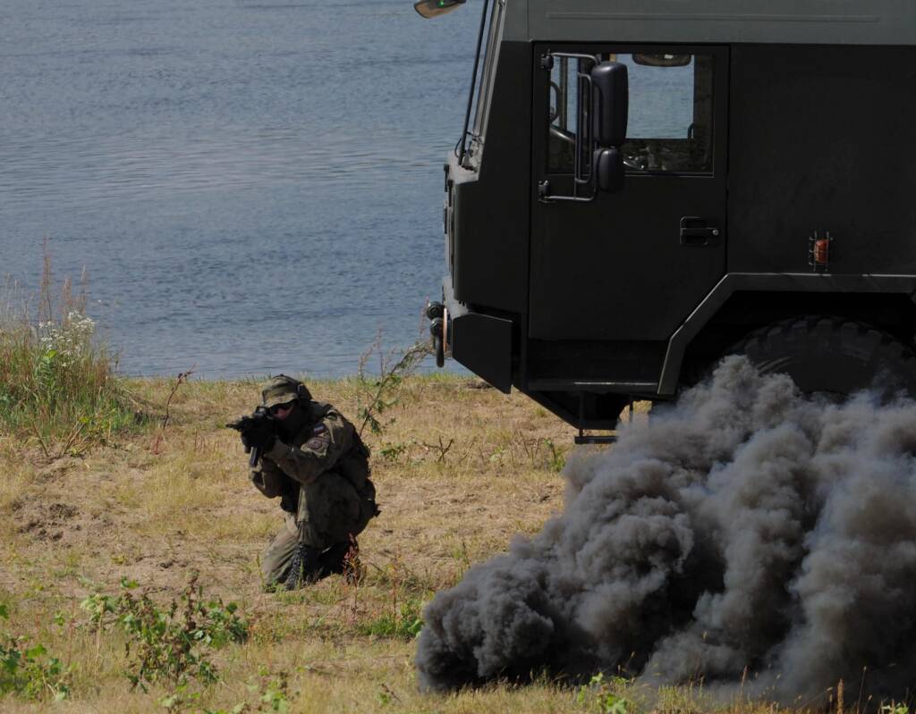 "Może przydać się każdemu". Ruszyło szkolenie proobronne 1 EAttachments6552109d3db93a75455bac436d201c9298844c3