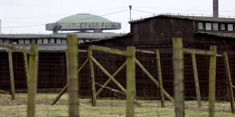 EAttachments6867546442359cf1dc1873a92544f1a1443f3a2