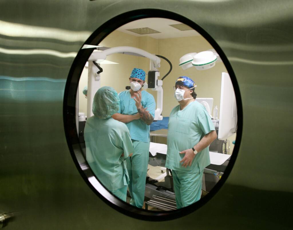 Europejskie Centrum Innowacyjnej Terapii Chorób Plamki Żółtej rozpoczęło działalność 1 EAttachments7453436f2d967b62cbc7ccb7df4c7123731cc61