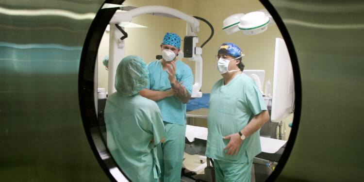 Europejskie Centrum Innowacyjnej Terapii Chorób Plamki Żółtej rozpoczęło działalność 1 OLYMPUS DIGITAL CAMERA