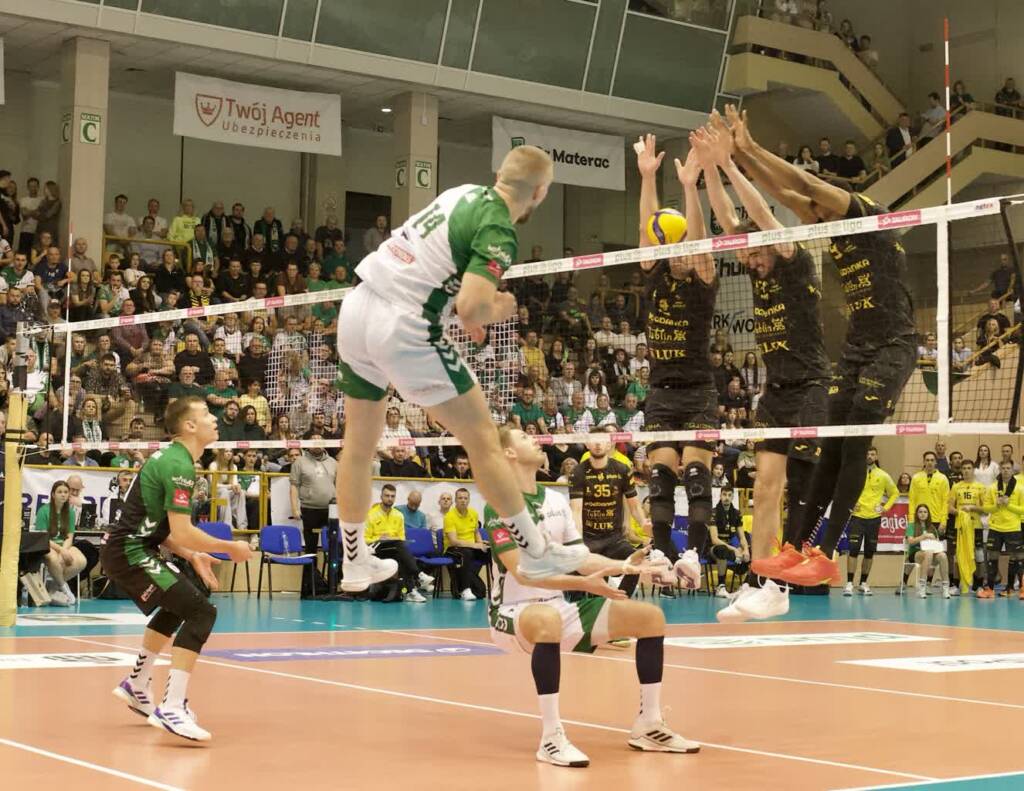 Chełmscy siatkarze pokonani. Drużyna z Gdańska okazała się lepsza 1 EAttachments90524047d0b84a323dbf91eb0e2a920cae1e68a xl