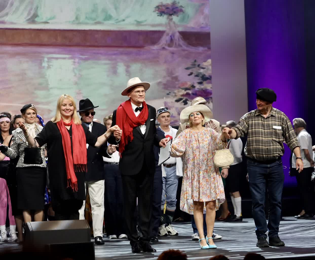 "Sztuka pomagania". Wyjątkowa wystawa Lubelskiej Akcji Charytatywnej 2 IMG_0031.jpeg