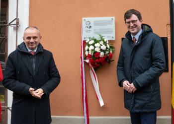 EAttachments912850290132ec8362fc662e8dc8a22a95937c6 xl