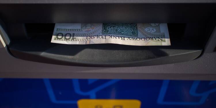 Oszuści nie śpią. 56-latka straciła ogromną sumę pieniędzy 1 EAttachments918101372cb19a7a280965082406f781f2aa73c xl