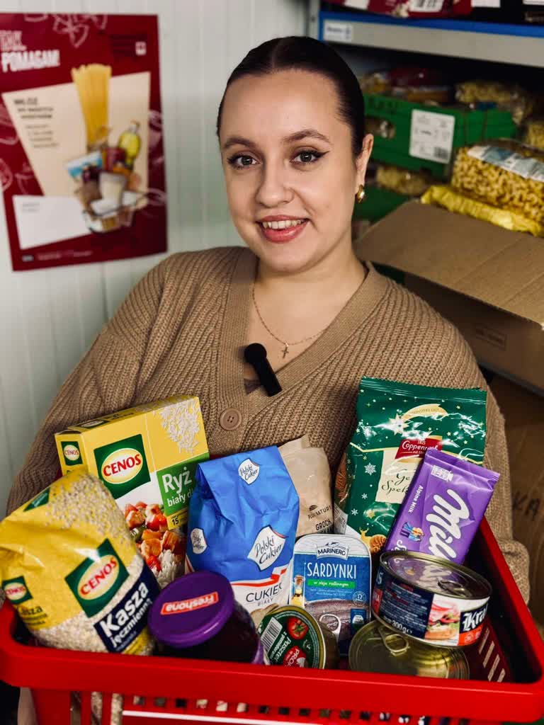 „Tak. Pomagam". Caritas zbiera żywność dla potrzebujących 2 594960595_1314118494078660_8063441839652539401_n.jpg