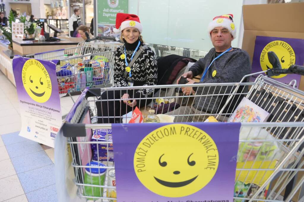 "Ta akcja łączy". W niedzielę Wielka Uliczna Zbiórka Darów 1 EAttachments918478376a646ebec796cad1cbf4c1db1f1c33e xl