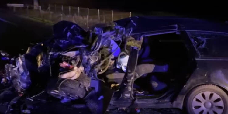 Tragiczny wypadek w powiecie świdnickim. Nie żyje 27-letni kierowca 1 EAttachments9185454e086f98a73e5b6c054326625970303c9 xl