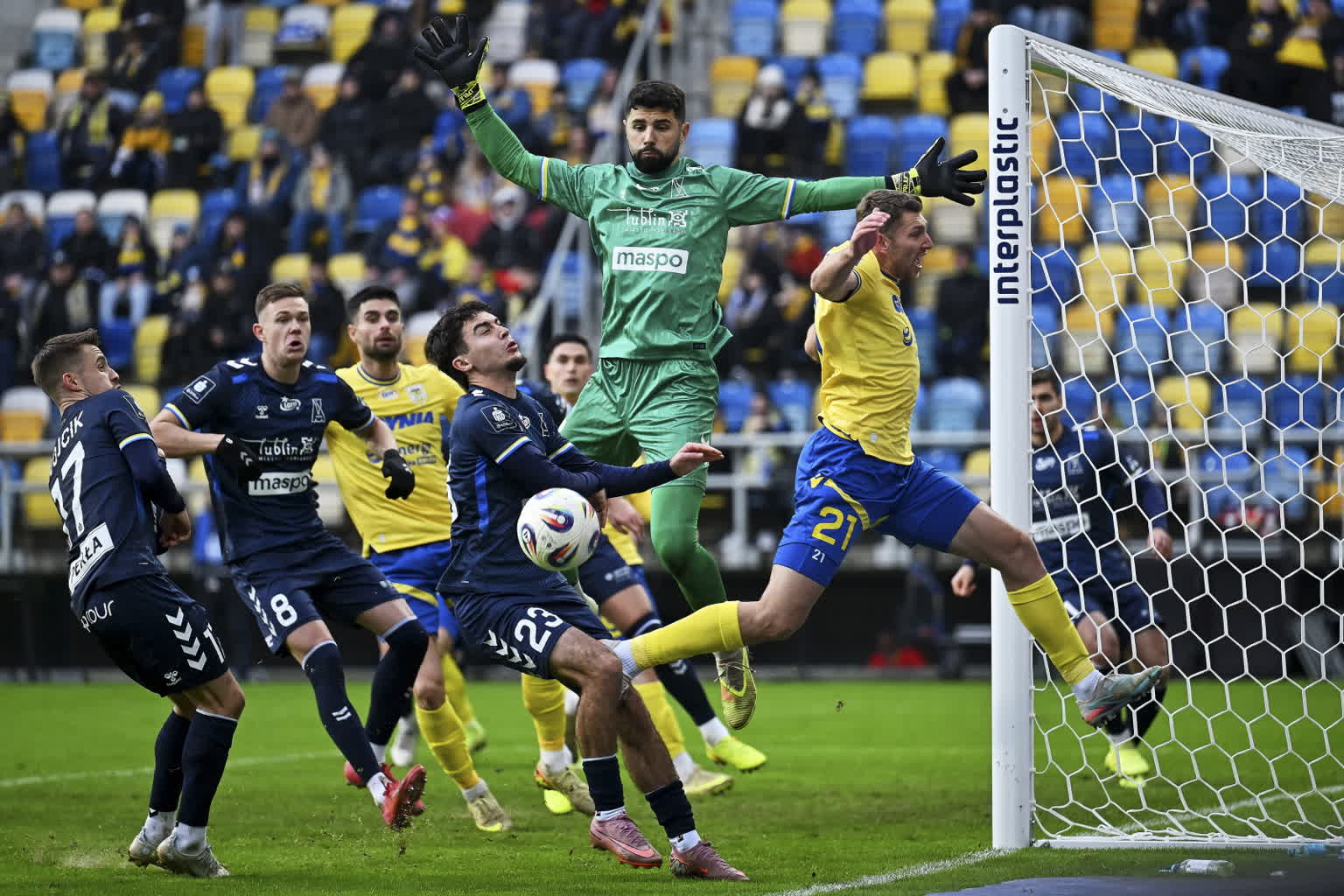 Motor Lublin uległ Arce Gdynia po golu w końcówce 2 mid-25c06182.jpg