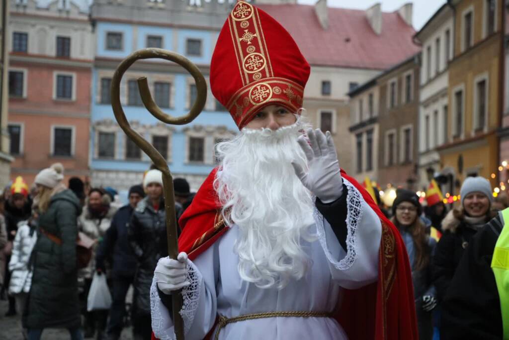 Święty Mikołaj przejdzie przez miasto. Barwny orszak po raz dwunasty 1 EAttachments9186953e4a8b2935d1bf37120b59e3672f79384 xl