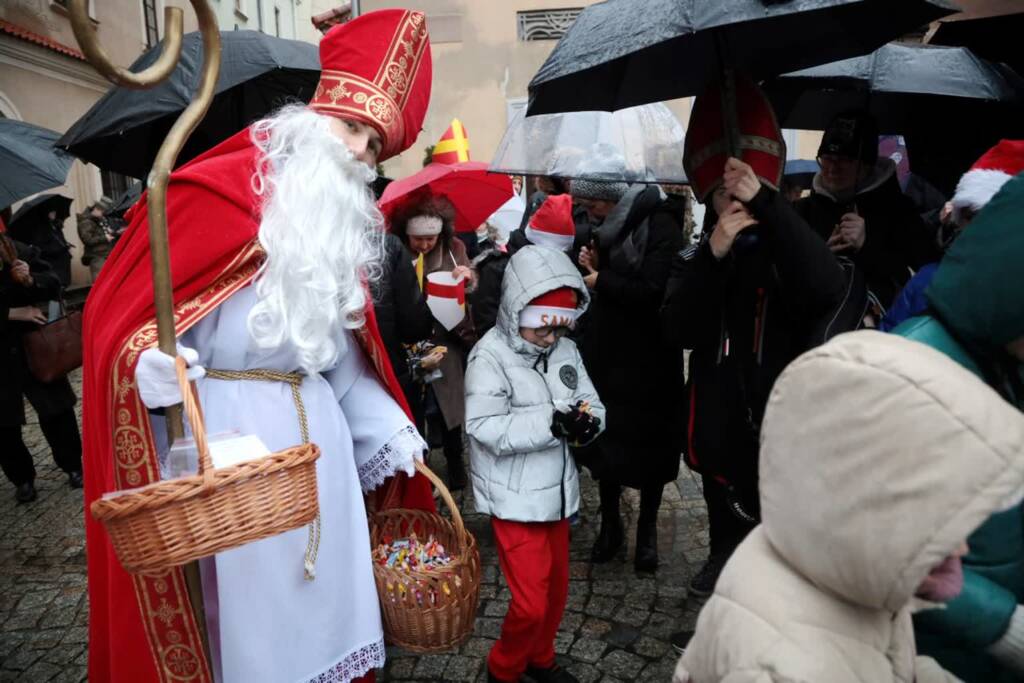 Orszak Świętego Mikołaja w Lublinie 1 EAttachments9187909de3ee7596c0affc524c92856afc54cde xl