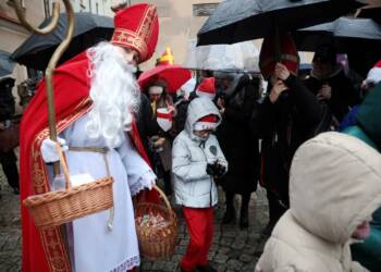 Orszak Świętego Mikołaja w Lublinie 6 EAttachments9187909de3ee7596c0affc524c92856afc54cde xl