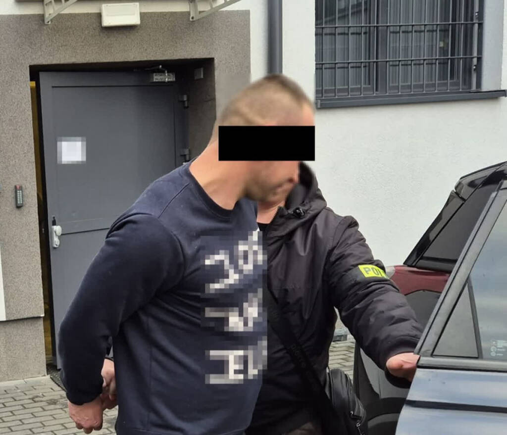 Sąsiedzki konflikt eskalował. 43-latek odpowie za grożenie nożem 1 EAttachments9191548f14b7fca9669f4f8f48ba8ec53f9c021 xl