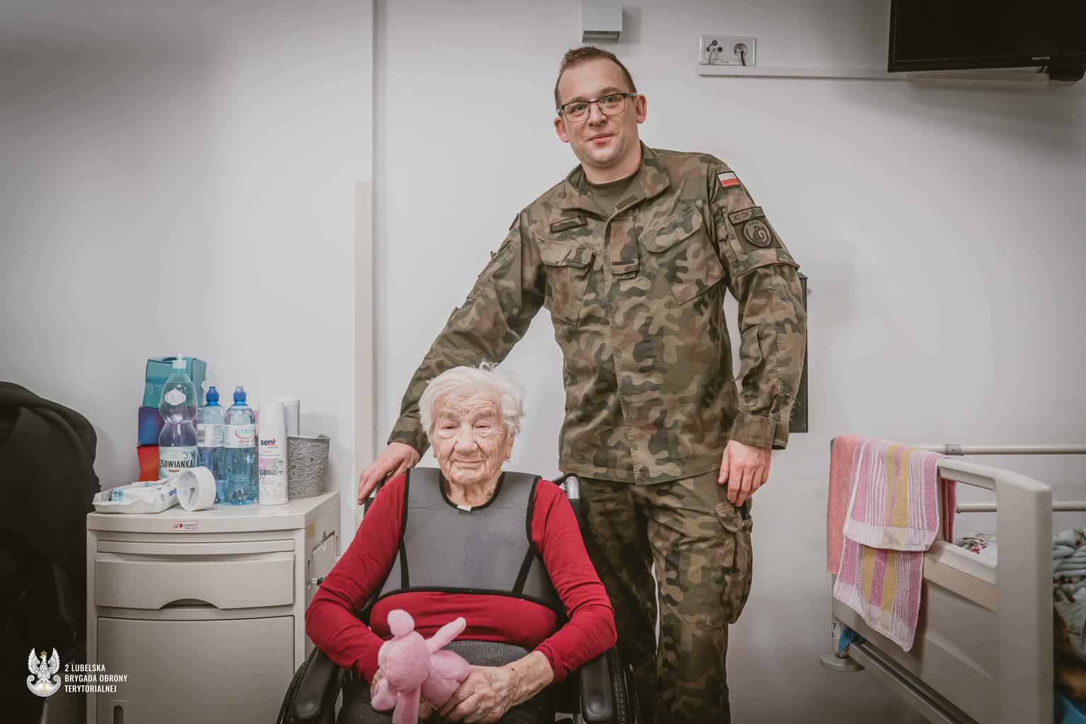 Terytorialsi pamiętają o kombatantach. Czas świątecznych wizyt 2 2LBOT kombatanci_3.jpg