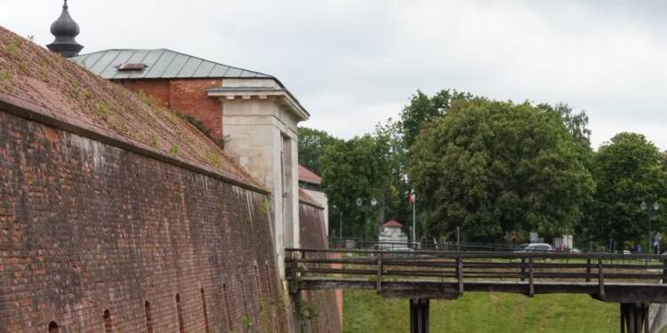 Zamość: na razie nie będzie remontu mostu przy Nowej Bramie Lubelskiej 1 EAttachments91980963c21d02386fc7a2306acbc1ef8dfb321 xl