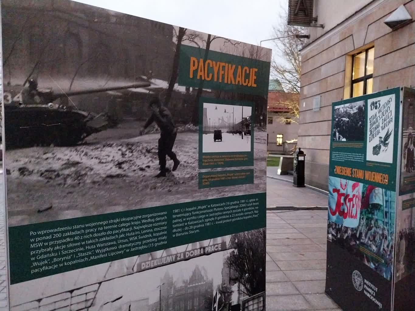 „To nie była łatwa walka”. Wystawa IPN o stanie wojennym [ZDJĘCIA]