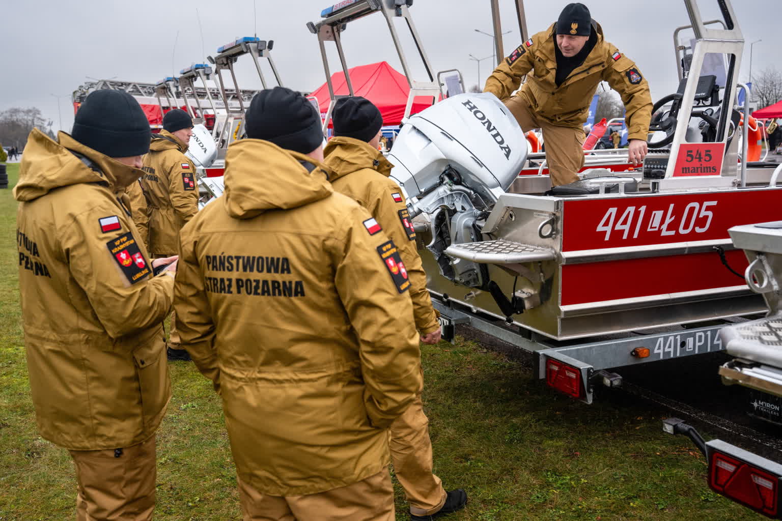 Potężny zastrzyk sprzętowy. Unijne miliony dla strażaków z regionu [ZDJĘCIA]