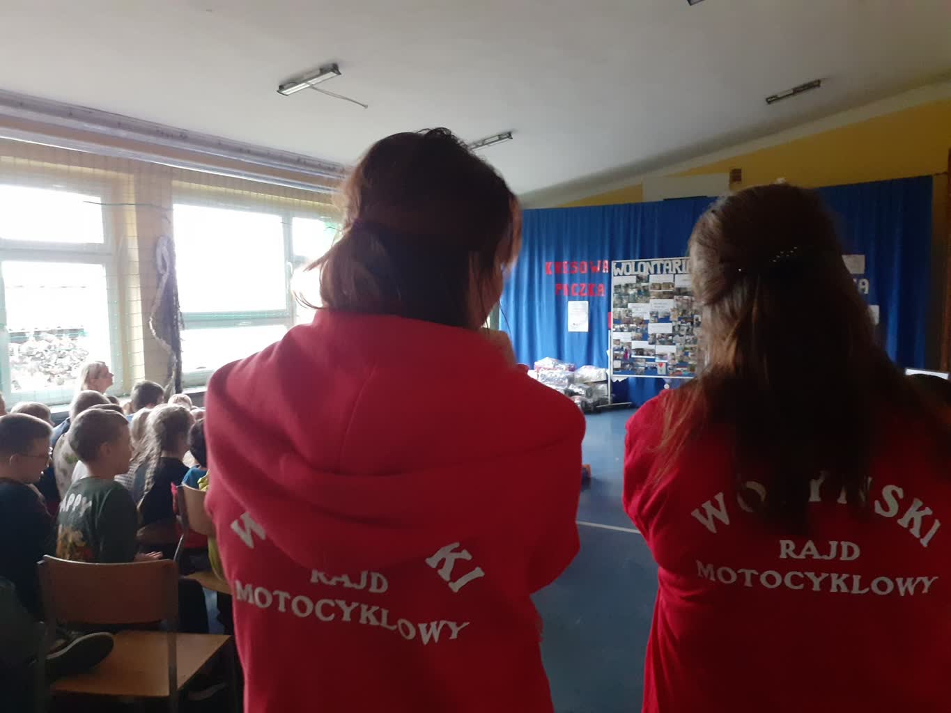 Pamiętają o Polakach na Ukrainie. Kresowa Paczka jak co roku w Puławach 3 597395301_1684903369201048_7633826654484878448_n.jpg