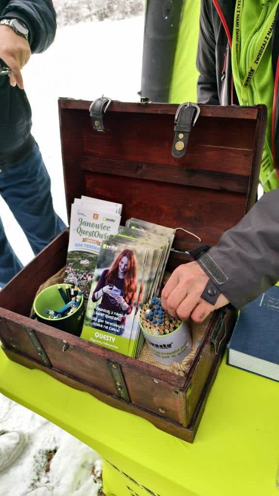 Bawi i uczy. Historyczny quest w Janowcu