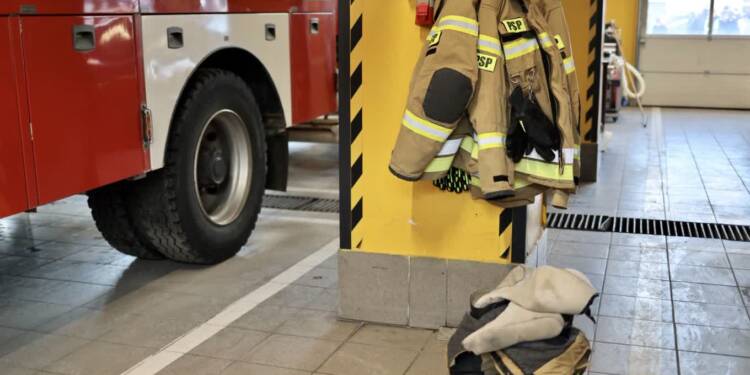 Nocny pożar ogromnej sterty słomy w Łubkach. 12 zastępów straży w akcji 1 EAttachments91997751e1f223ae4256a6e2618d715f844cc36 xl