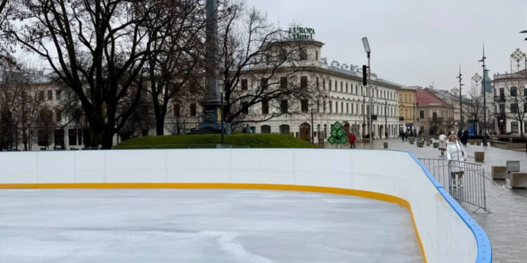 Lodowisko w centrum miasta. Będzie się można poślizgać na placu 1 EAttachments920093933ec17a65206c877922bb1f534dc4847 xl