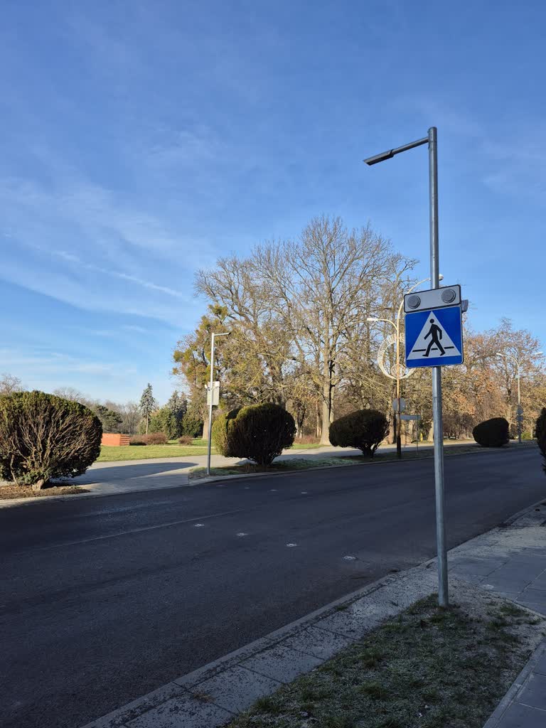 Nowocześnie i bezpiecznie. Aktywne przejście dla pieszych w Zamościu 2 zamosc.jpg