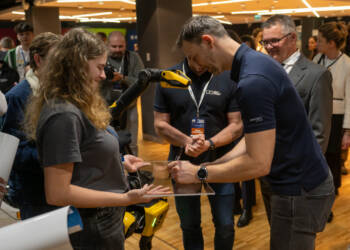 Spotkanie ze Sławoszem Uznańskim-Wiśniewskim w Lubelskim Centrum Konferencyjnym 4 EAttachments9206042d6b2ac50e8bbe9d9a91dd87ba7491de5 xl