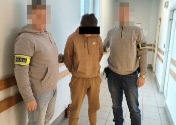Napad w kominiarce. 17-latek odpowie za kradzież… puszki 2 EAttachments92073891674e43ba3fca7414d3f347ac24afe2f xl