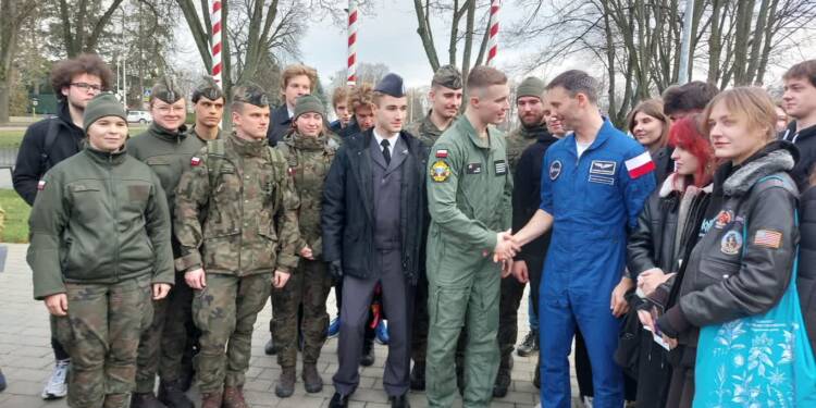 EAttachments9207965dd6cd1ce6f839ffcbefd11e6ff338729 xl