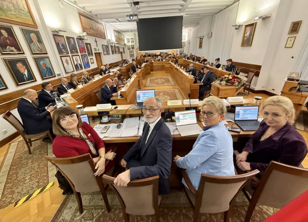 EAttachments921065680ae5fb09f10436bd1df6a75742412a7 xl